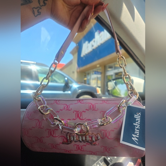 Elegant Pink and Gold Shoulder Bag with Chain Strap - Picture 2 of 2